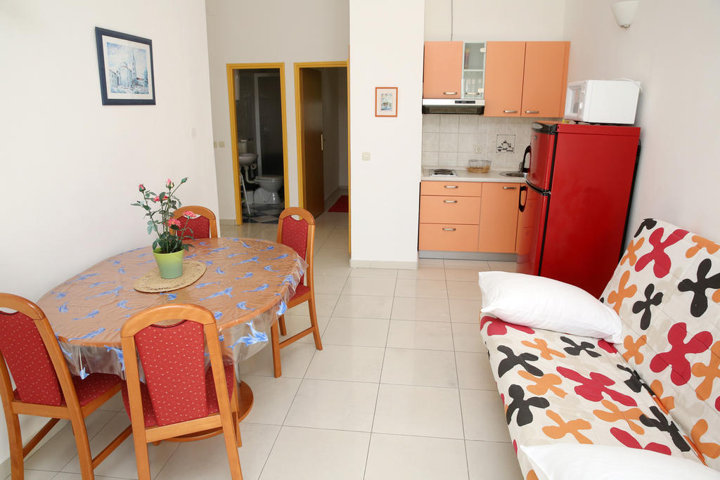 Apartmani Ukalovic 자다르 외부 사진
