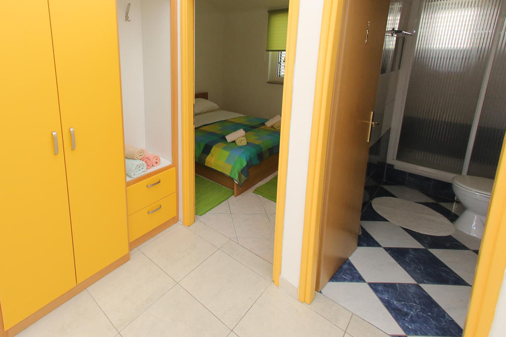 Apartmani Ukalovic 자다르 외부 사진